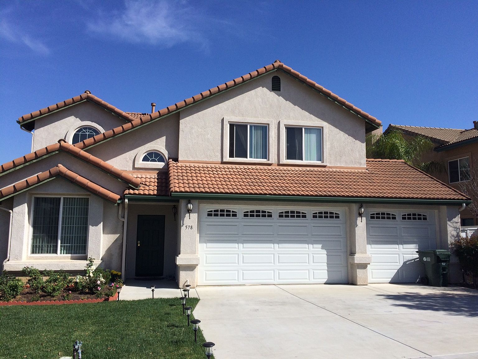 578 Dimaio Way photo 2