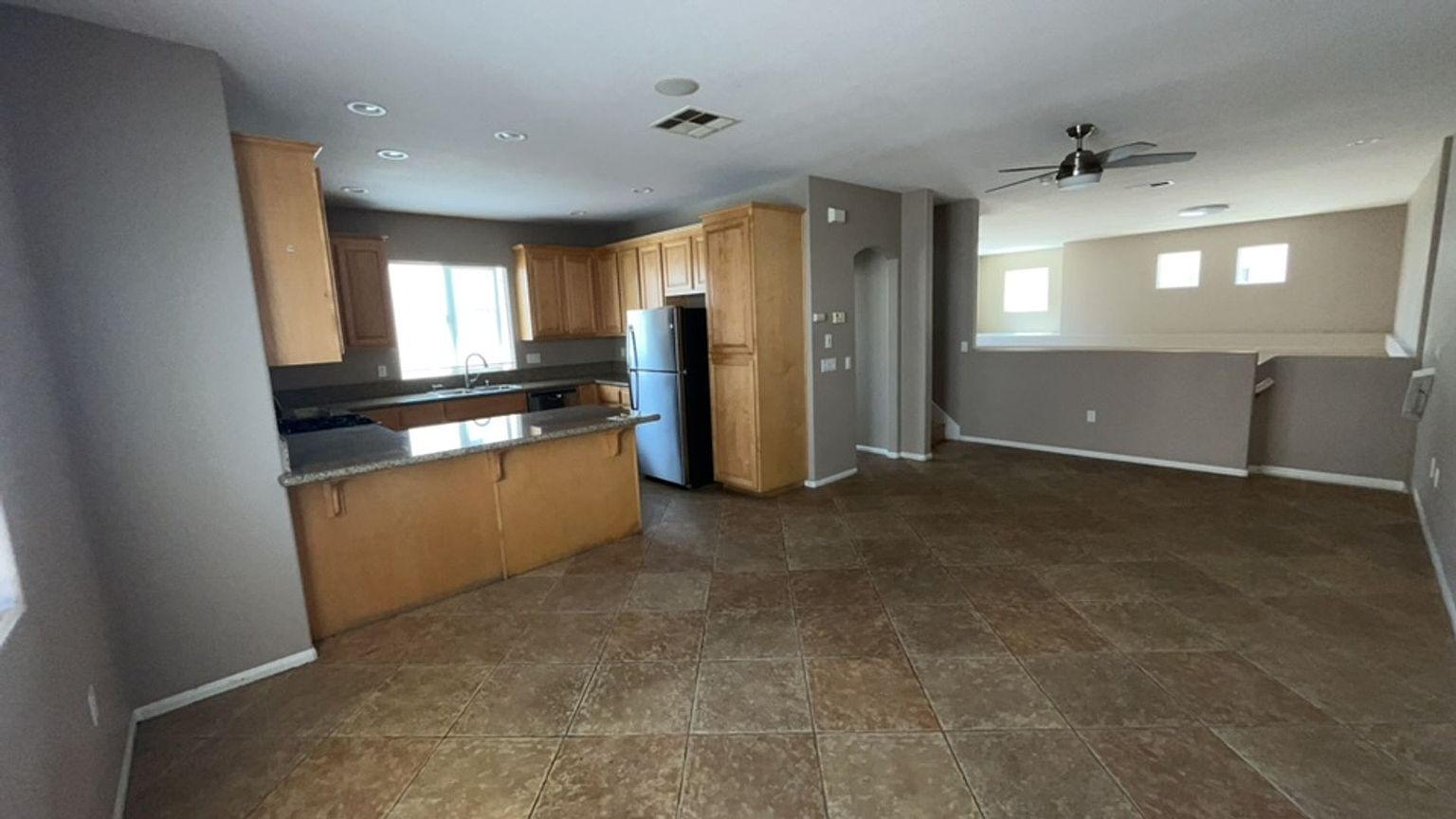 251 Indiana Ave photo 5