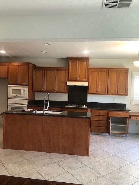 249 W Camarada Ave photo 4