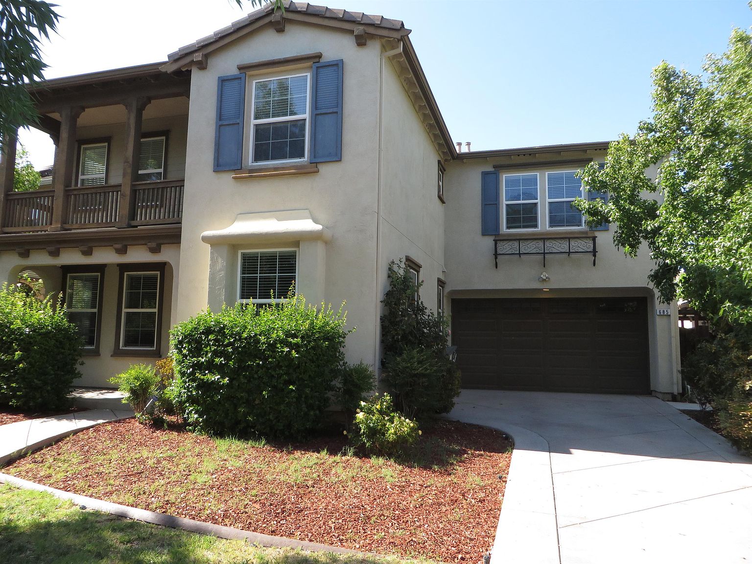685 W Rico Way photo 4