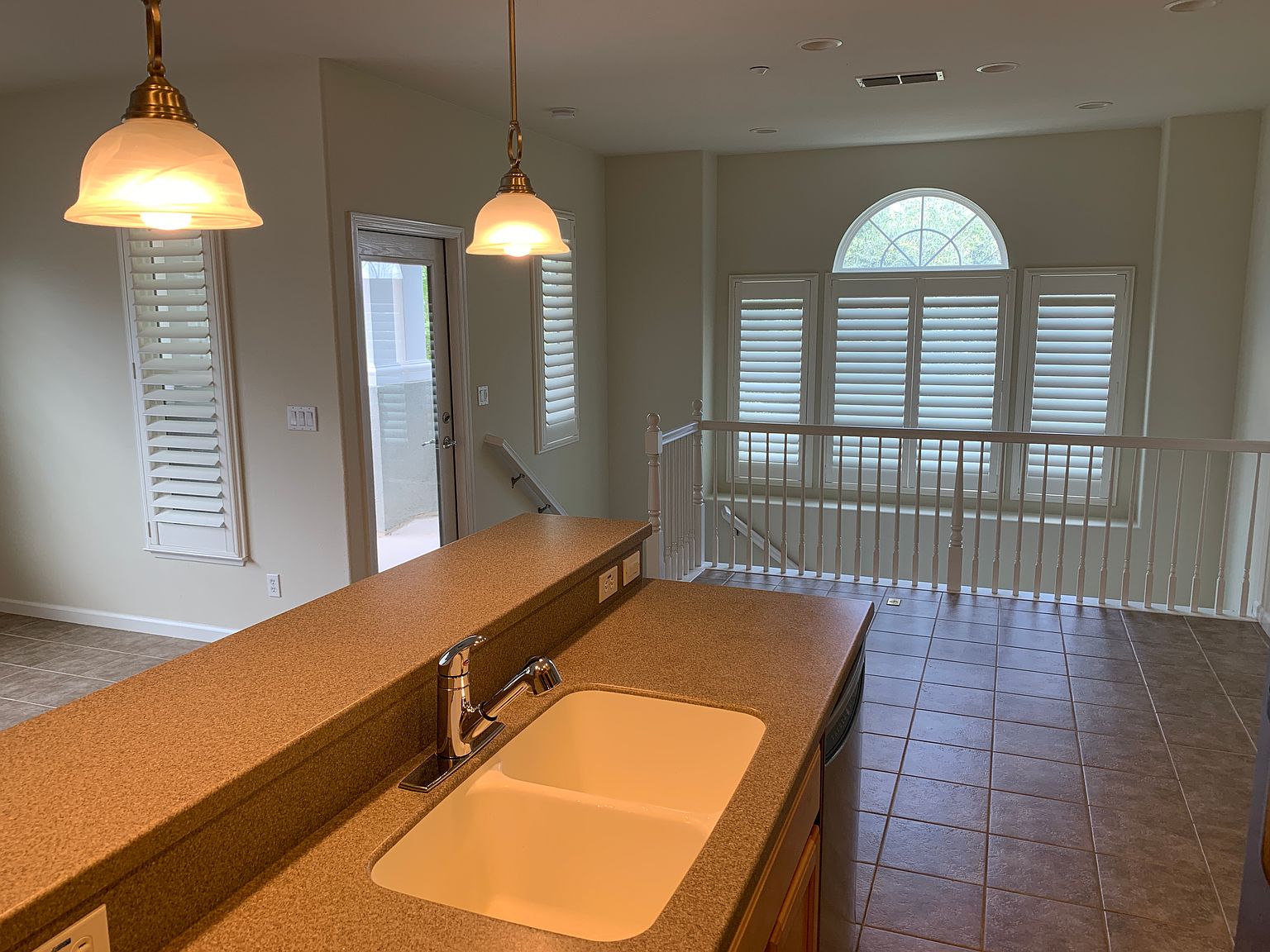 20 S Alonsa Ln photo 3
