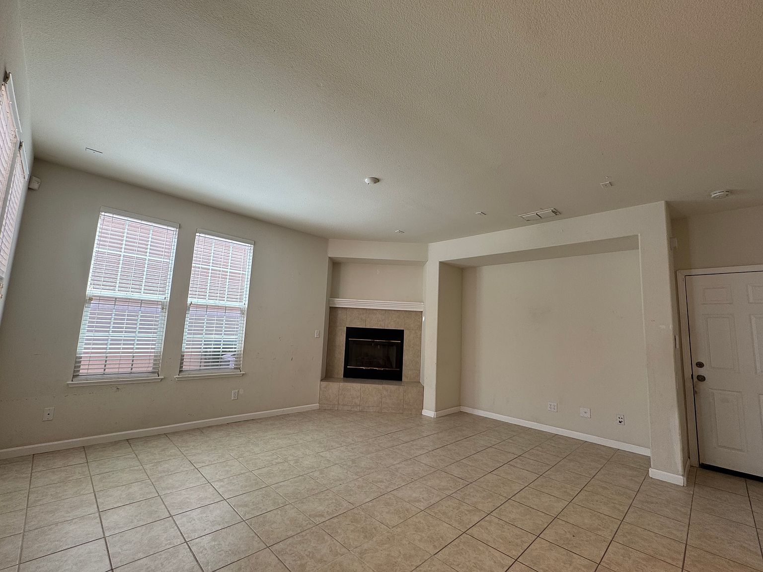 53 W Ameno Ln photo 3