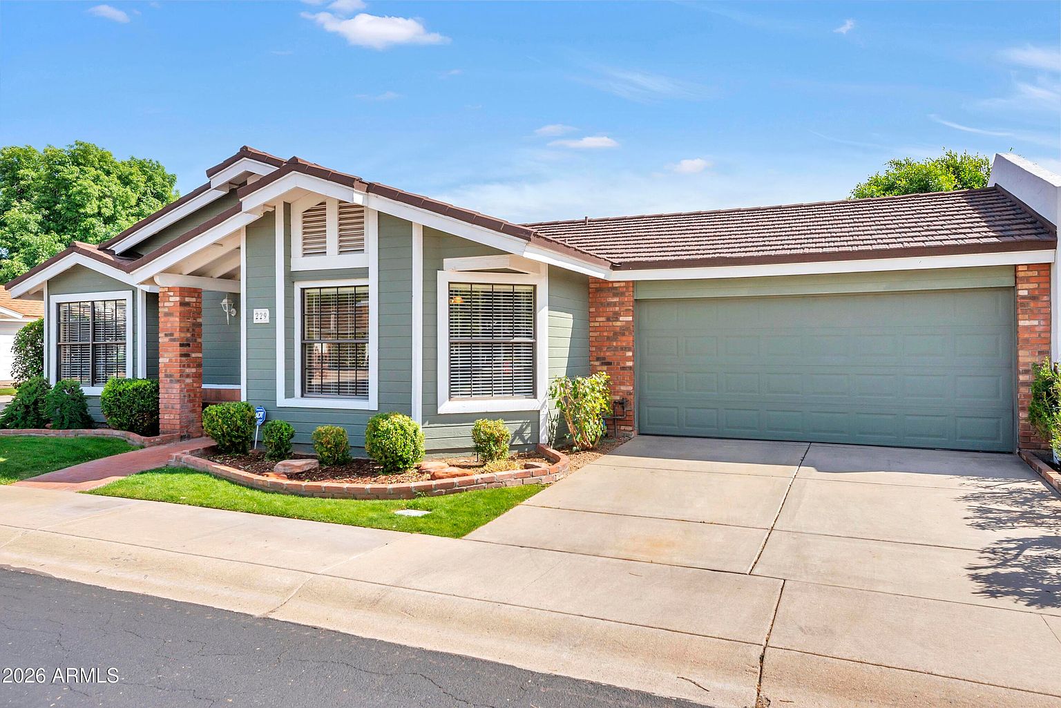 229 E Anderson Ave Phoenix, AZ 85022 photo 4
