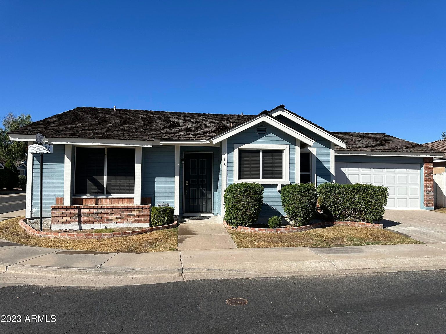 314 East Hartford Avenue, Phoenix, AZ 85022 photo 2