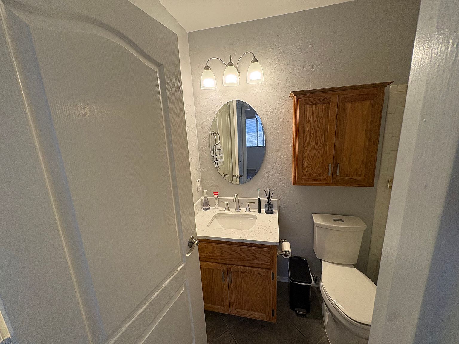 523 W Kelton Ln photo 5