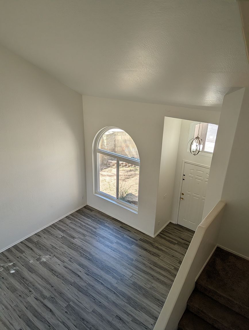 621 W Aire Libre Ave photo 4