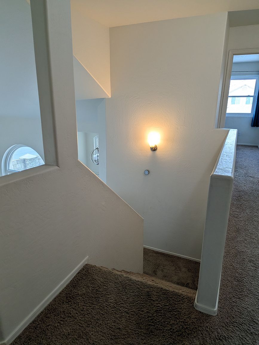 621 W Aire Libre Ave photo 5