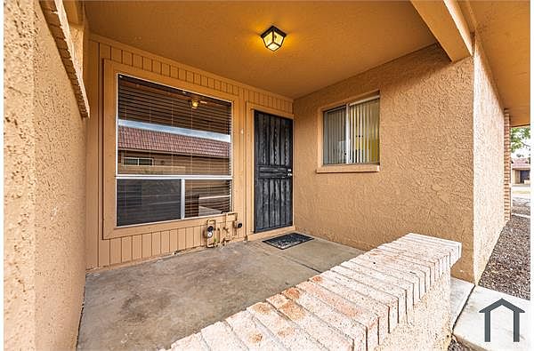 501 W Yukon Drive photo 5