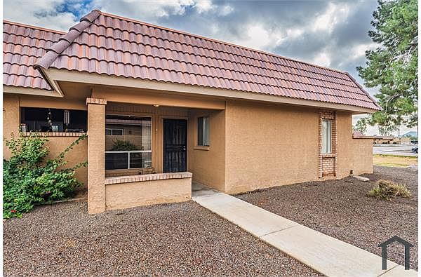 501 W Yukon Drive photo 2