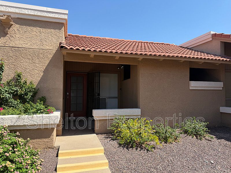 501 W Tonopah Dr photo 2