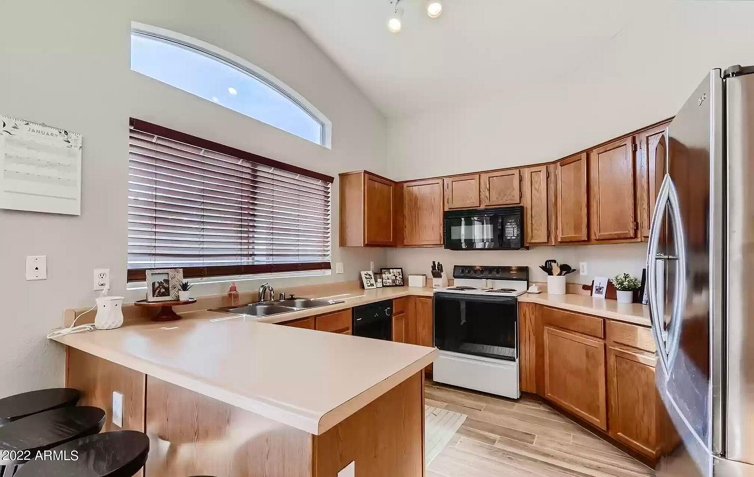 139 W Monona Dr photo 4