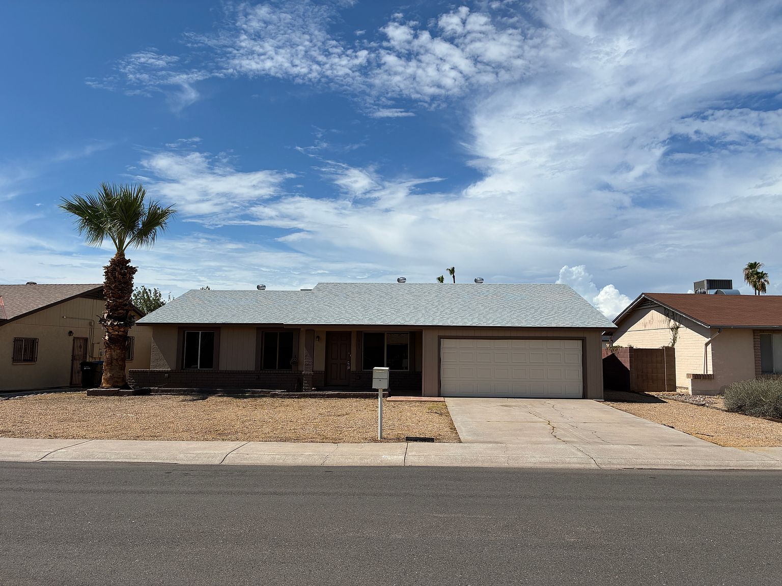 602 W Wickieup Ln Phoenix, AZ 85027 photo 2