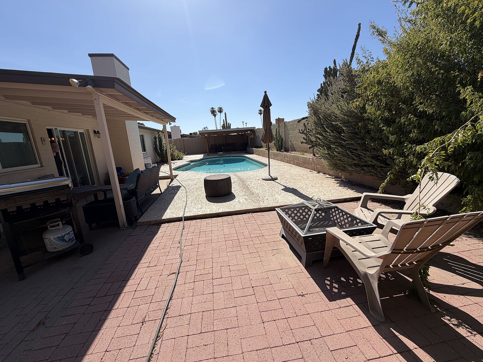 514 E Morrow Dr photo 3