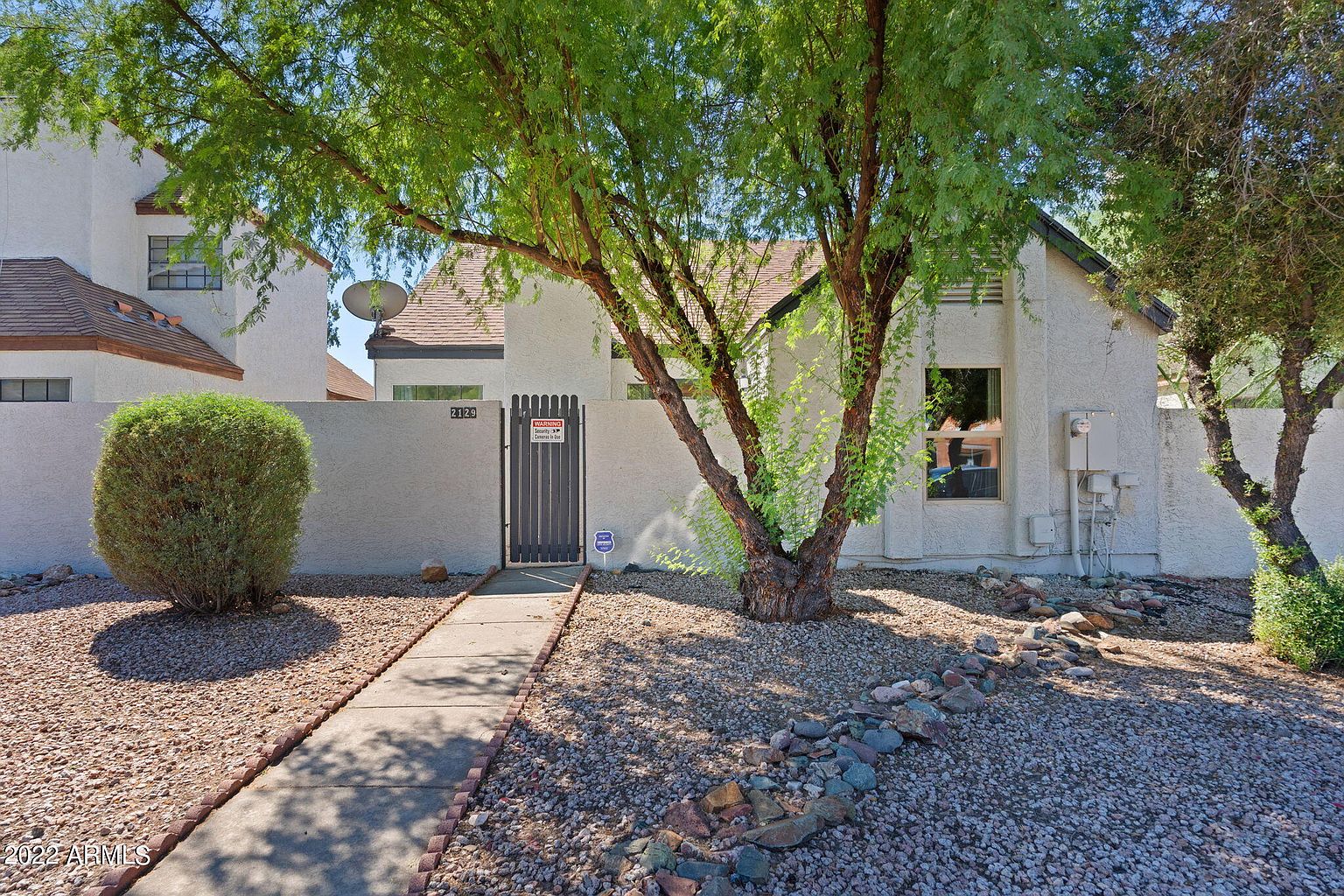 2129 W Rose Garden Ln Phoenix, AZ 85027 photo 3