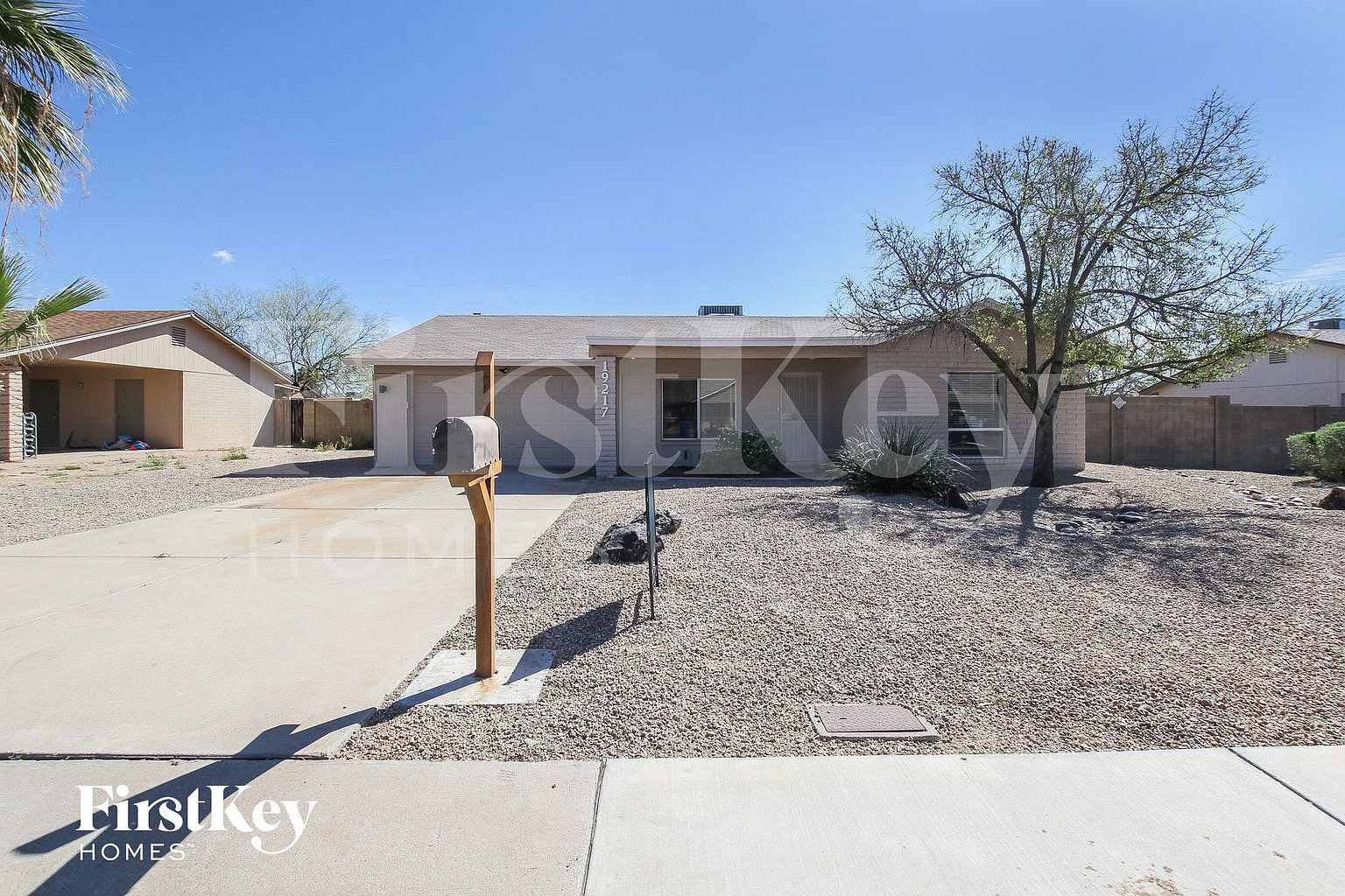 19217 N 15th Ave Phoenix, AZ 85027 photo 2
