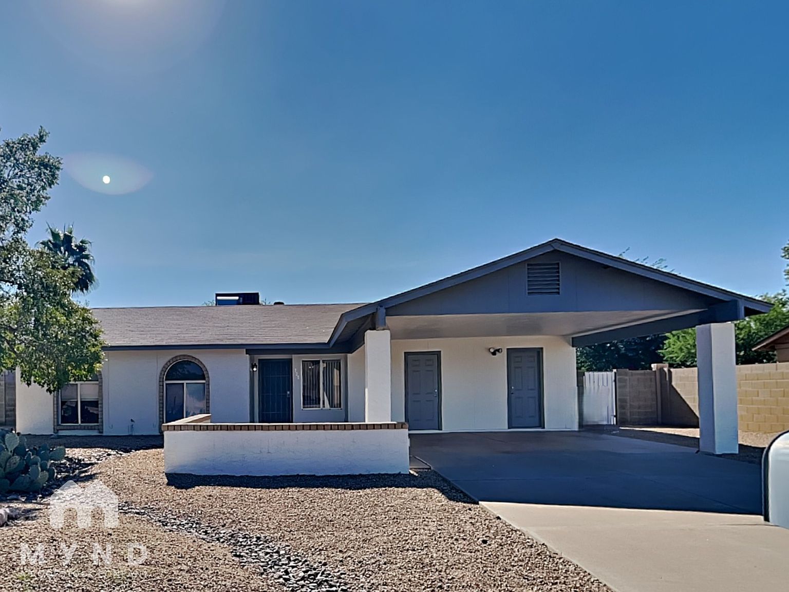 725 W Utopia Rd Phoenix, AZ 85027 photo 2