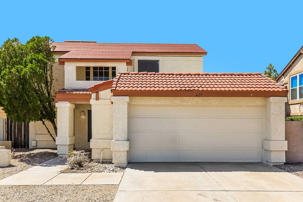 429 E Utopia Rd Phoenix, AZ 85024 photo 3