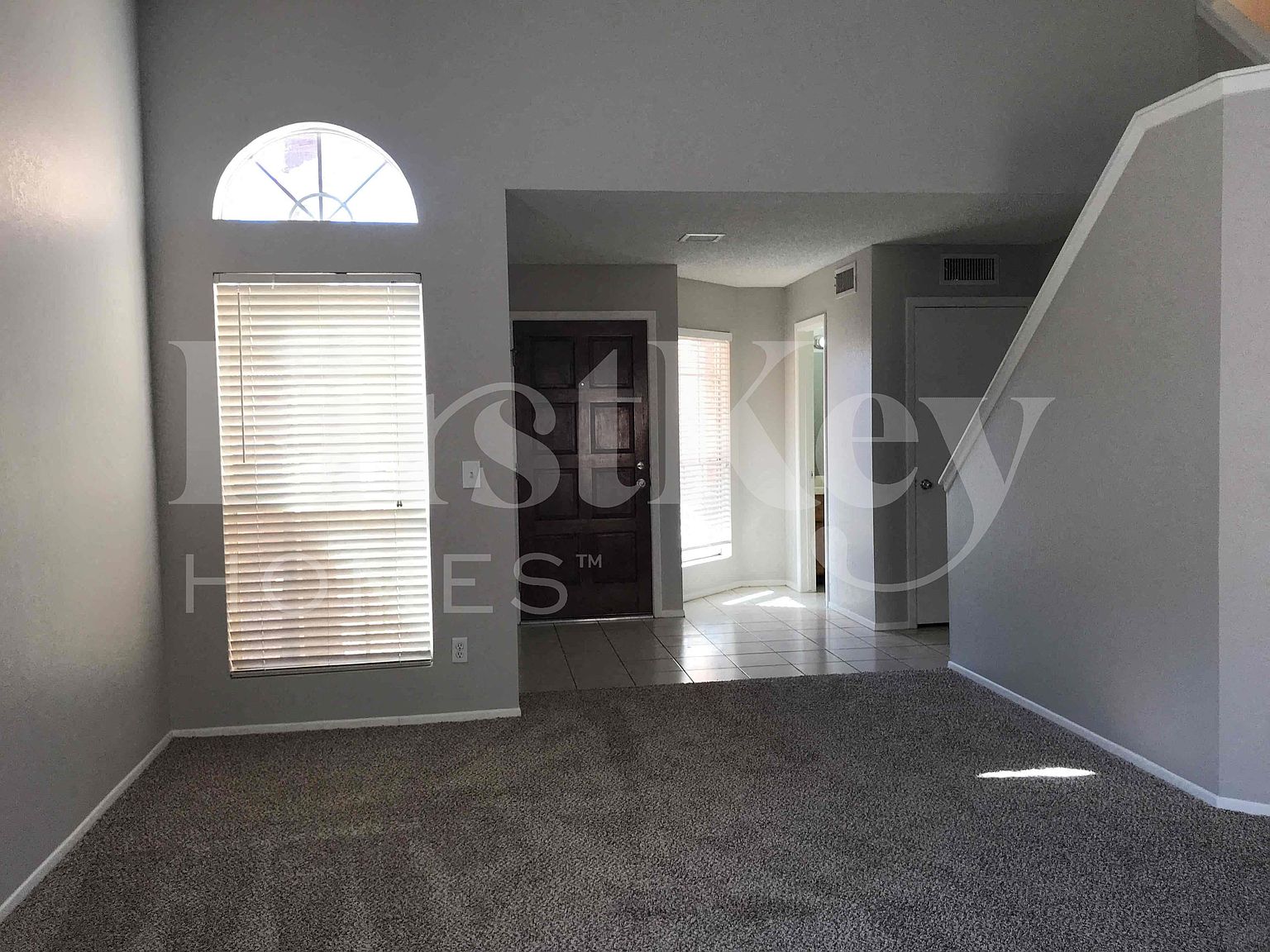 526 E Topeka Dr Phoenix, AZ 85024 photo 5