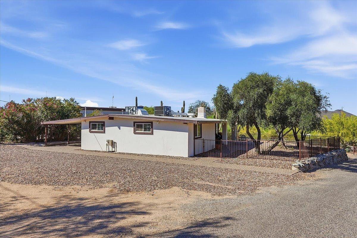 38466 N Basin Rd Cave Creek, AZ 85331 photo 2