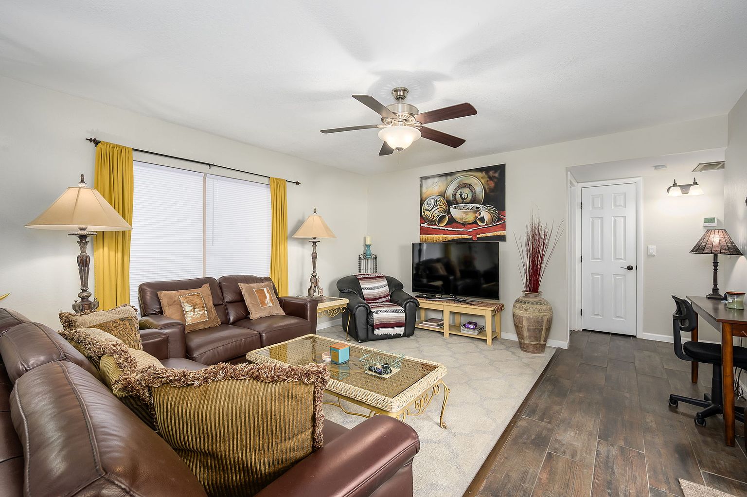 37801 N Cave Creek Rd photo 2