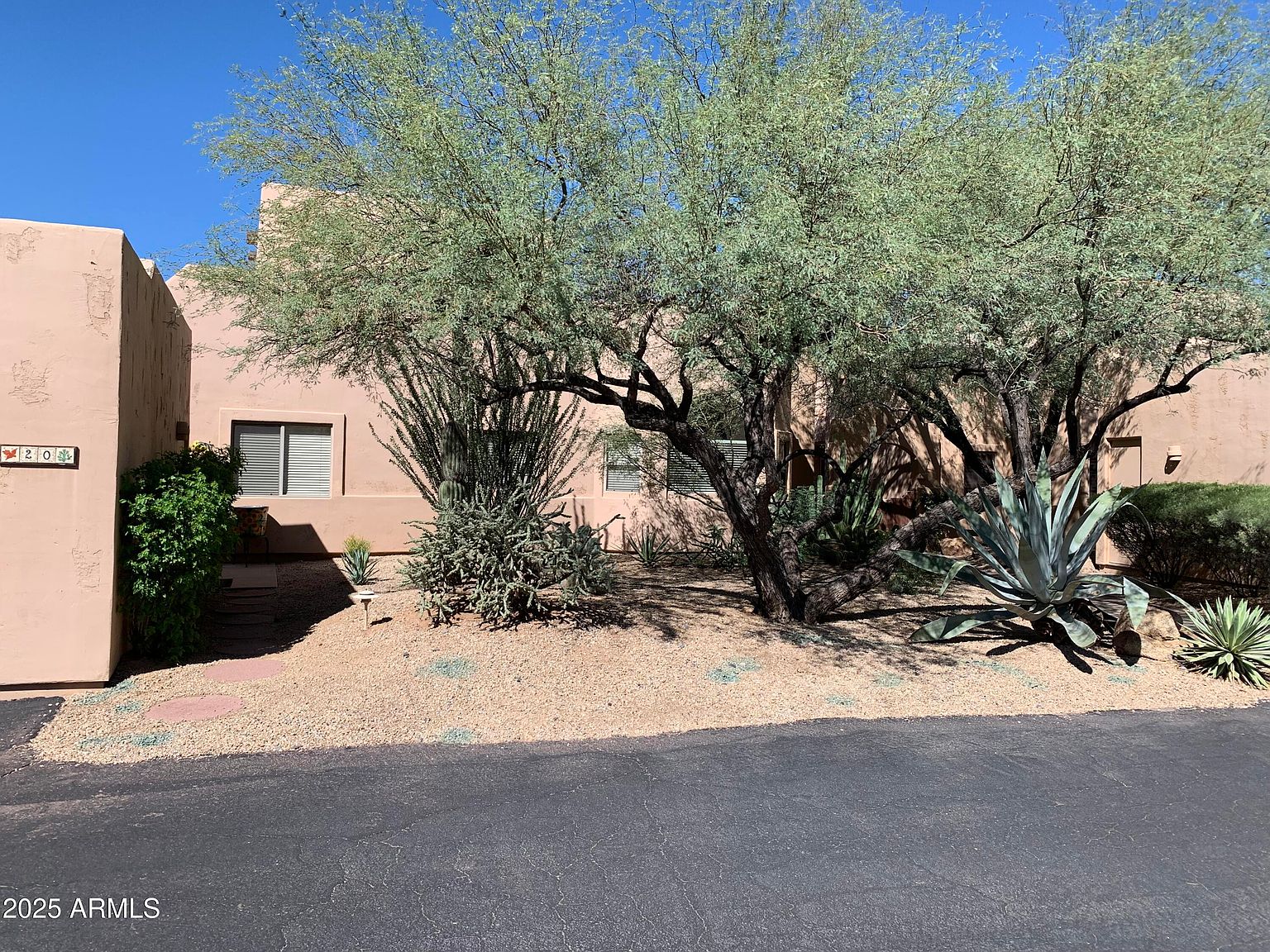 38065 N Cave Creek Rd Cave Creek, AZ 85331 photo 2