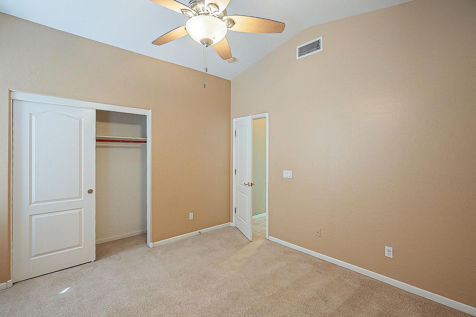 4926 E Duane Ln photo 5