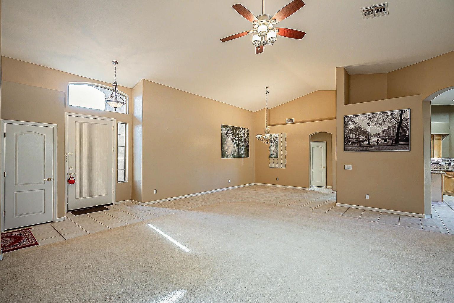 4926 E Duane Ln photo 3