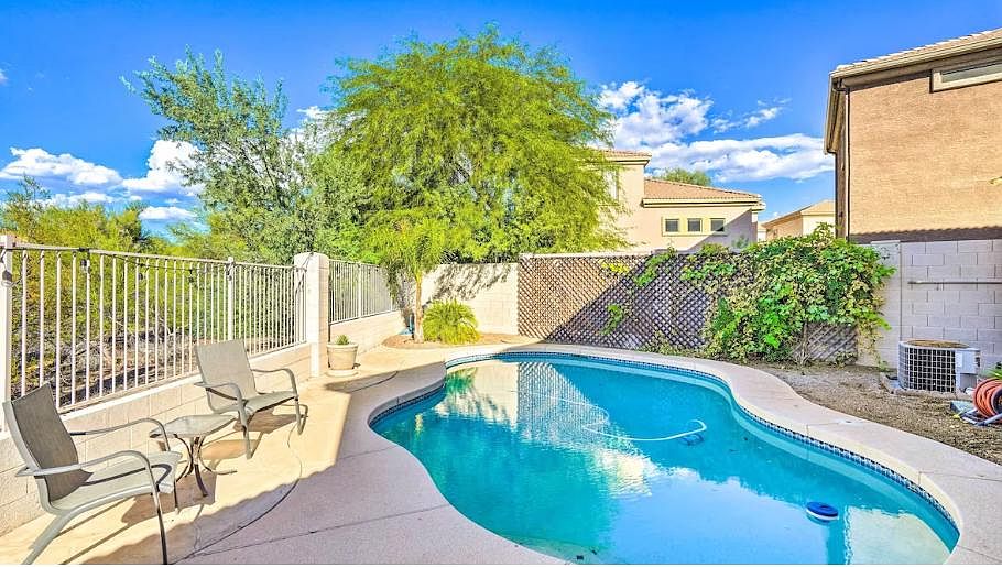 4130 E Hallihan Dr photo 3