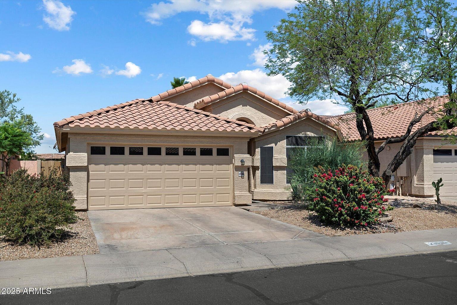 23590 N 73rd Pl Scottsdale, AZ 85255 photo 2