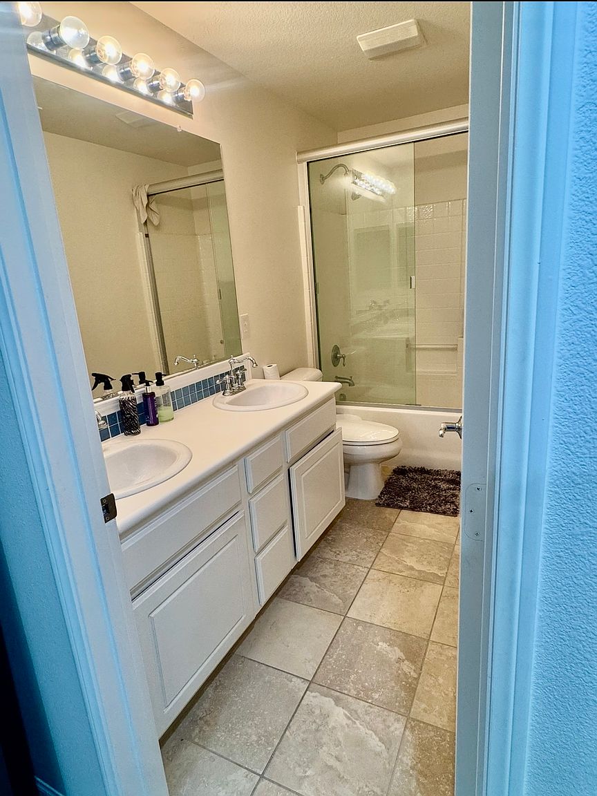 40307 Rosewell Ct photo 4