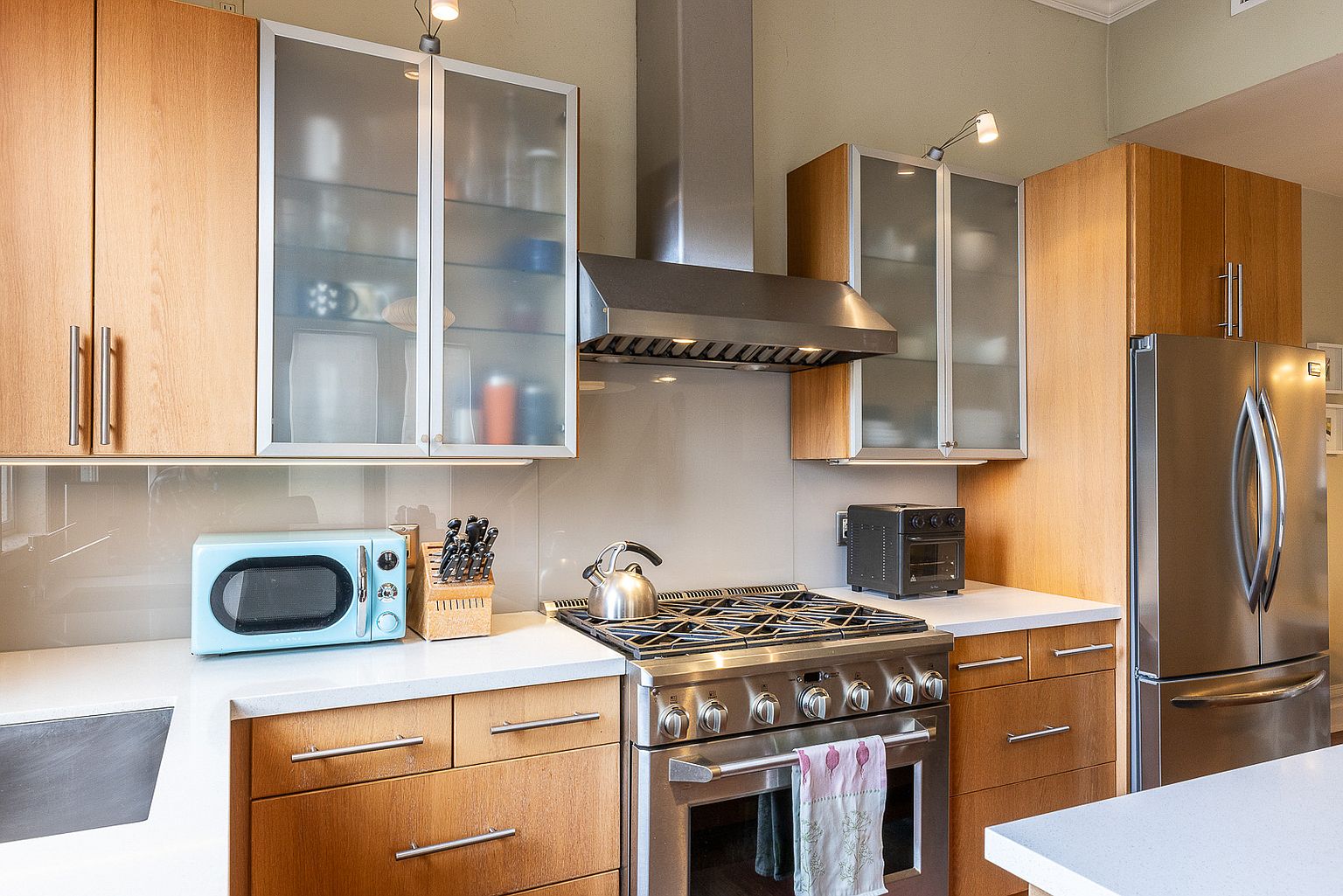 2BR/2BA Condo on 25th St · San Francisco photo 2