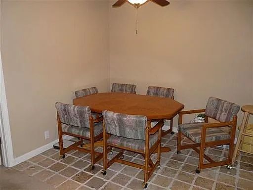 480 Dempsey Rd photo 2
