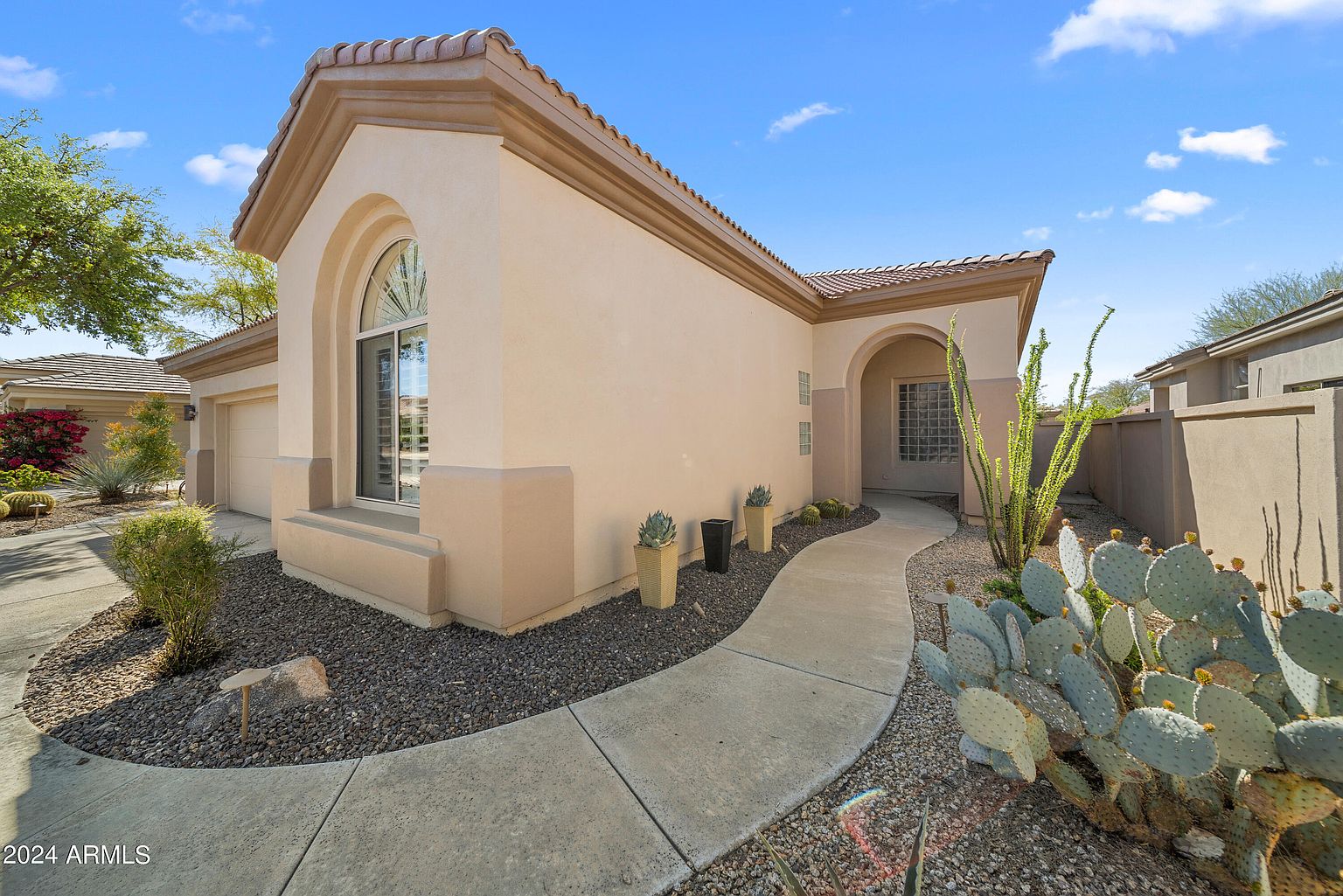 8227 E ANGEL SPIRIT Drive photo 2
