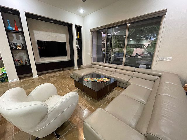 8317 E Feathersong Ln Scottsdale, AZ 85255 photo 3