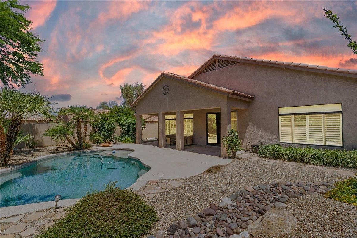 4211 E Kirkland Rd Phoenix, AZ 85050 photo 3