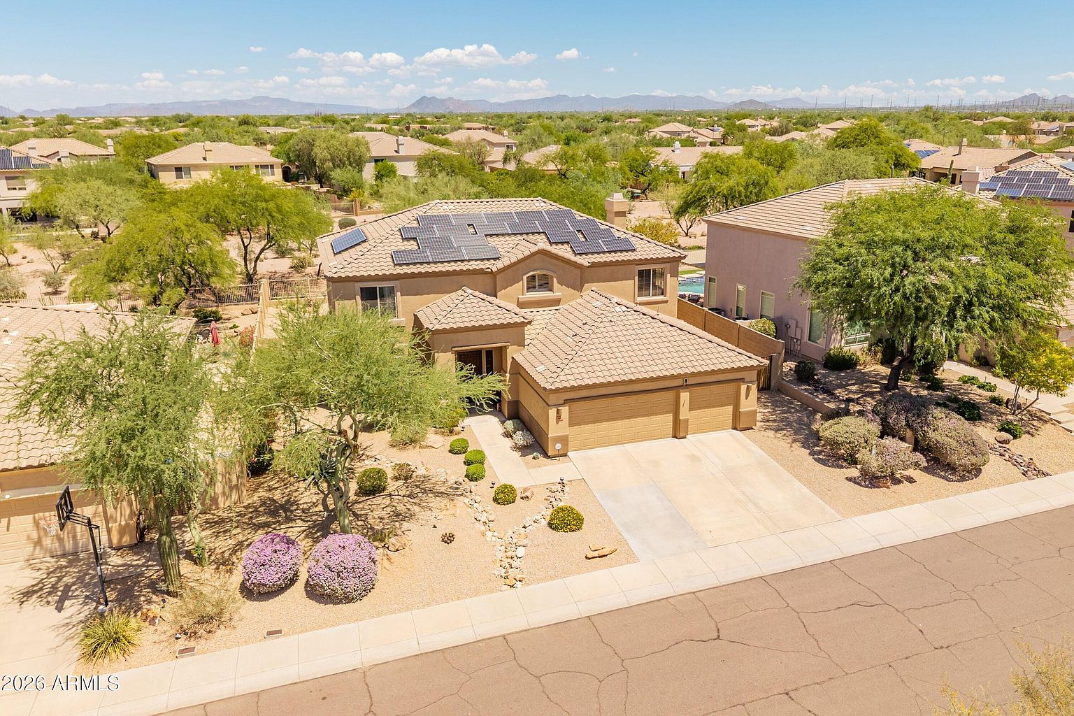 5540 E Via Montoya Dr Phoenix, AZ 85054 photo 4