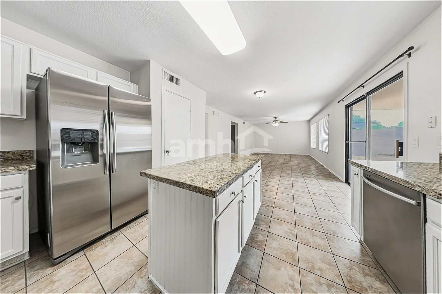 2015 E Daley Ln Phoenix, AZ 85024 photo 5