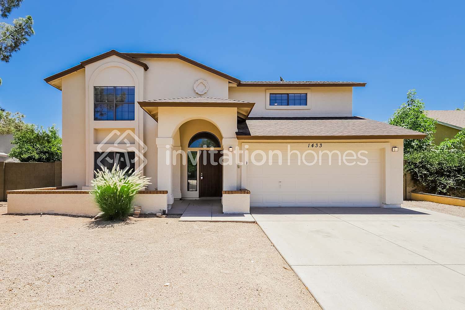 1433 E Utopia Road photo 3