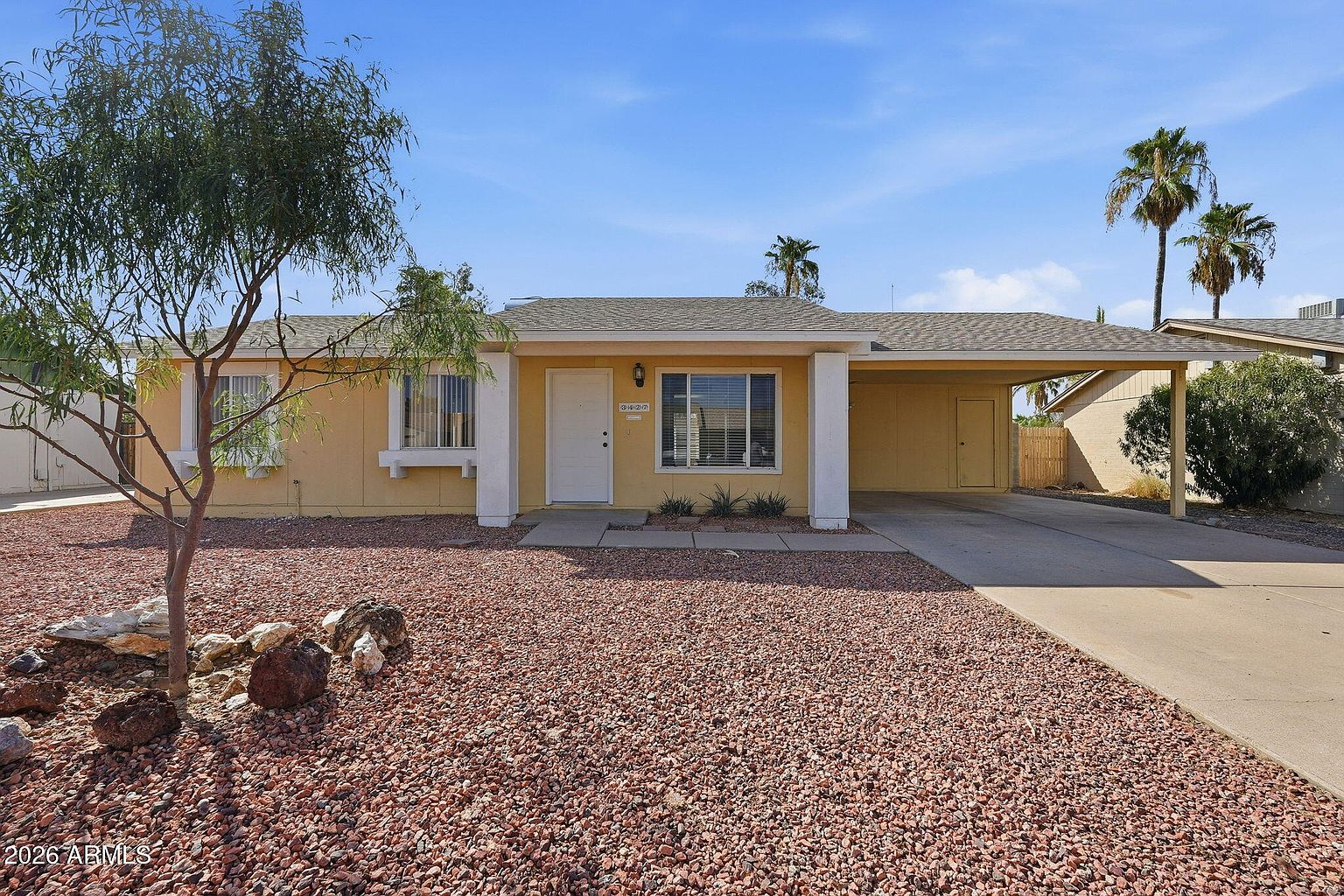 3427 E Helena Dr