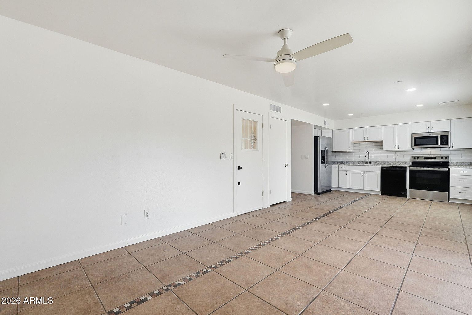 3427 E Helena Dr photo 3
