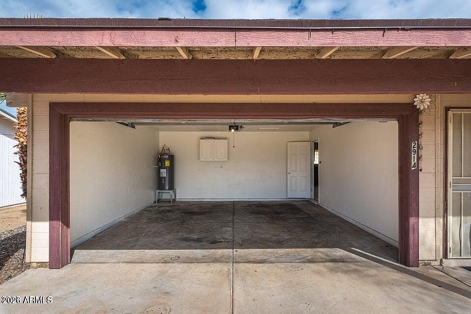 2914 E Charleston Ave photo 4
