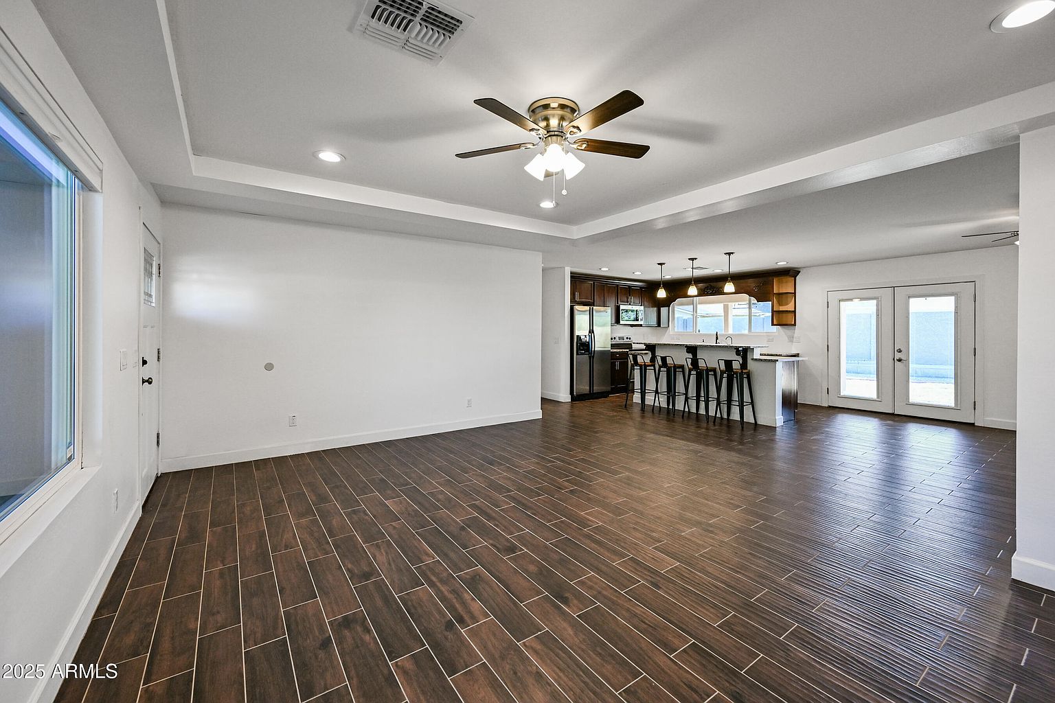 2914 E Michelle Dr Phoenix, AZ 85032 photo 3