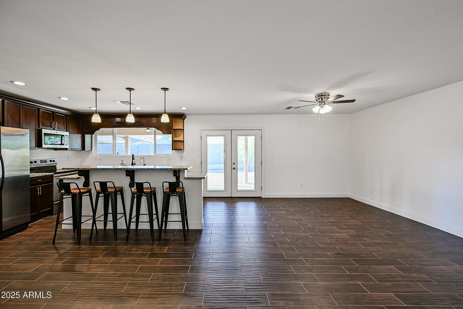 2914 E Michelle Dr Phoenix, AZ 85032 photo 4