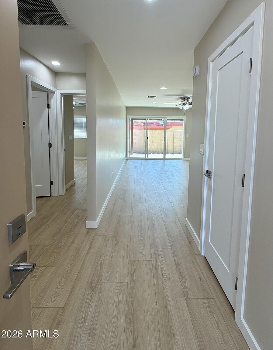 2507 E Villa Maria Dr photo 4