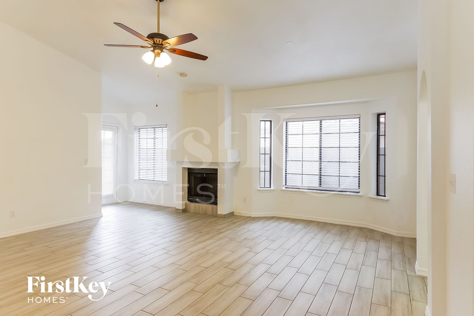 1622 E Villa Theresa Dr Phoenix, AZ 85022 photo 4
