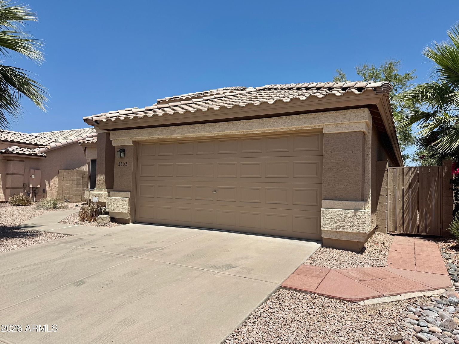 2302 E Edna Ave Phoenix, AZ 85022 photo 2