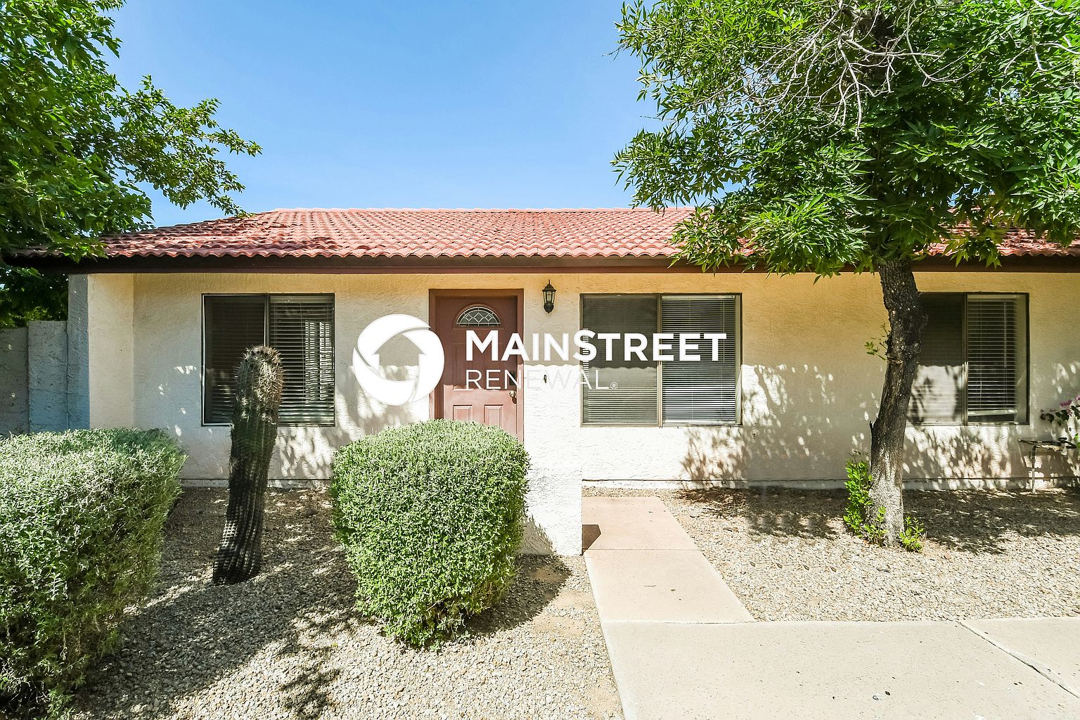 2833 E Beck Ln Phoenix, AZ 85032 photo 2