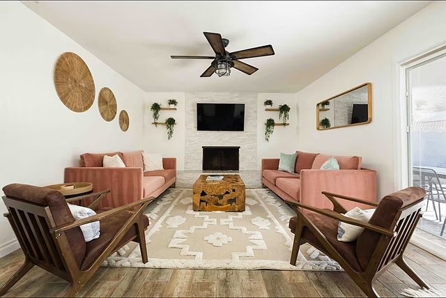 701 E Country Gables Dr photo 5