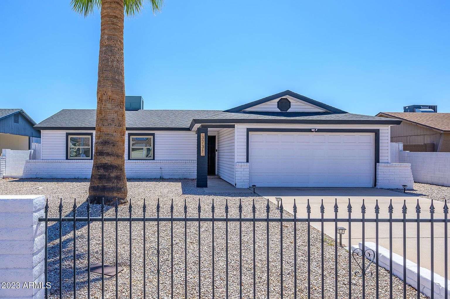 3731 E Janice Wy Phoenix, AZ 85032 photo 4