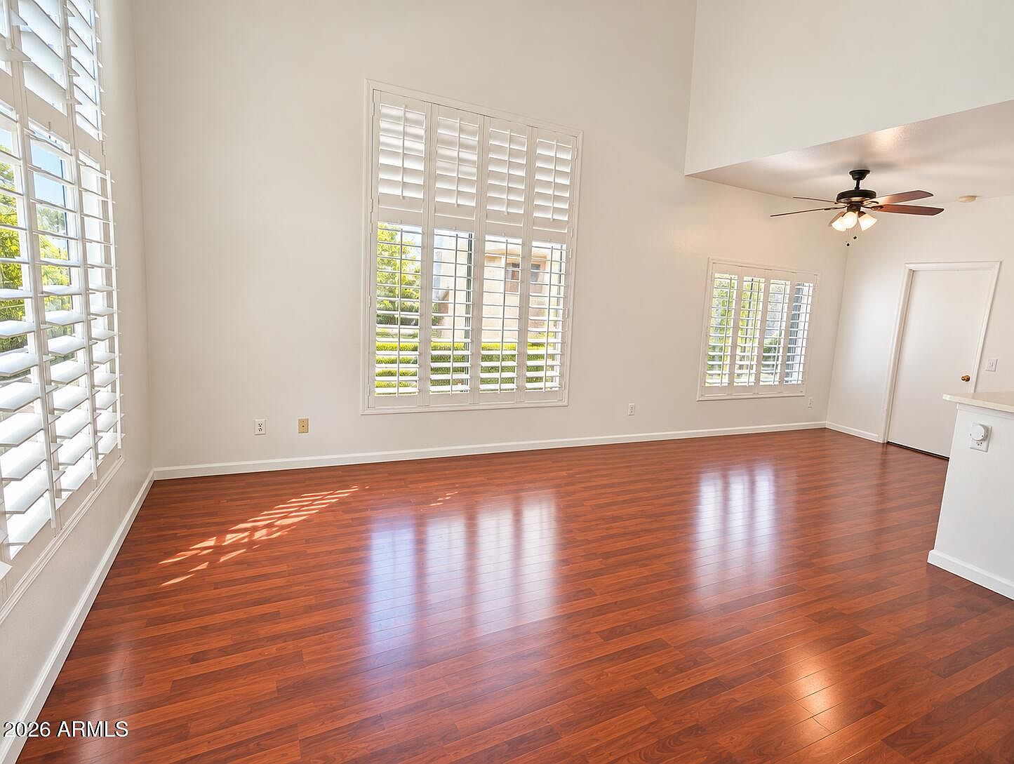 4114 E Union Hills Dr photo 3